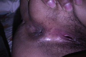 Graban el culo y la panocha peluda por borracha